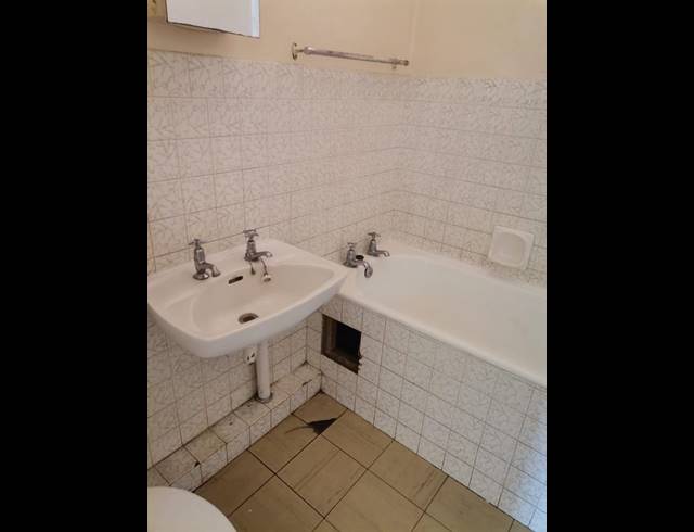 1 BEDROOM PROPERTY TO RENT IN EMPANGENI CENTRAL